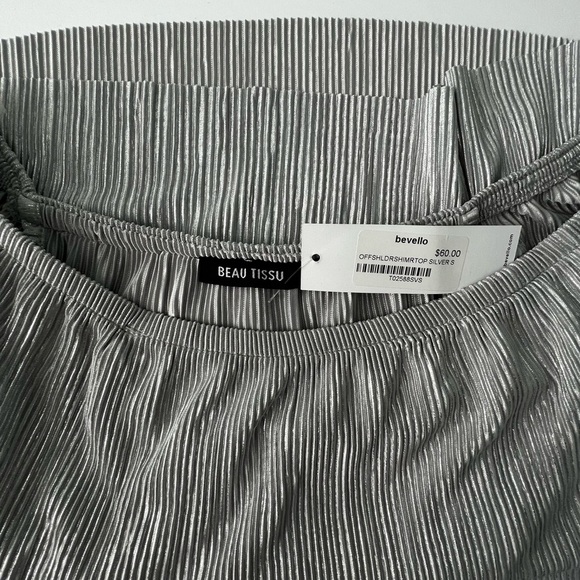 Beau Tissu off shoulder top NWT - Picture 10 of 10